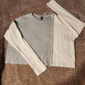 Womens Wild Fable Gray and Cream Colorblock Crop Sweater